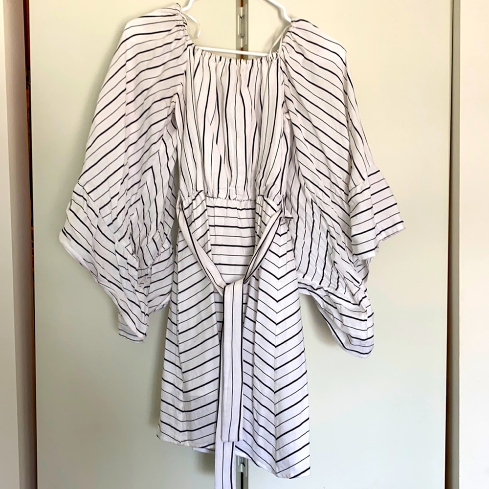 Black & white striped off the shoulder flutter
